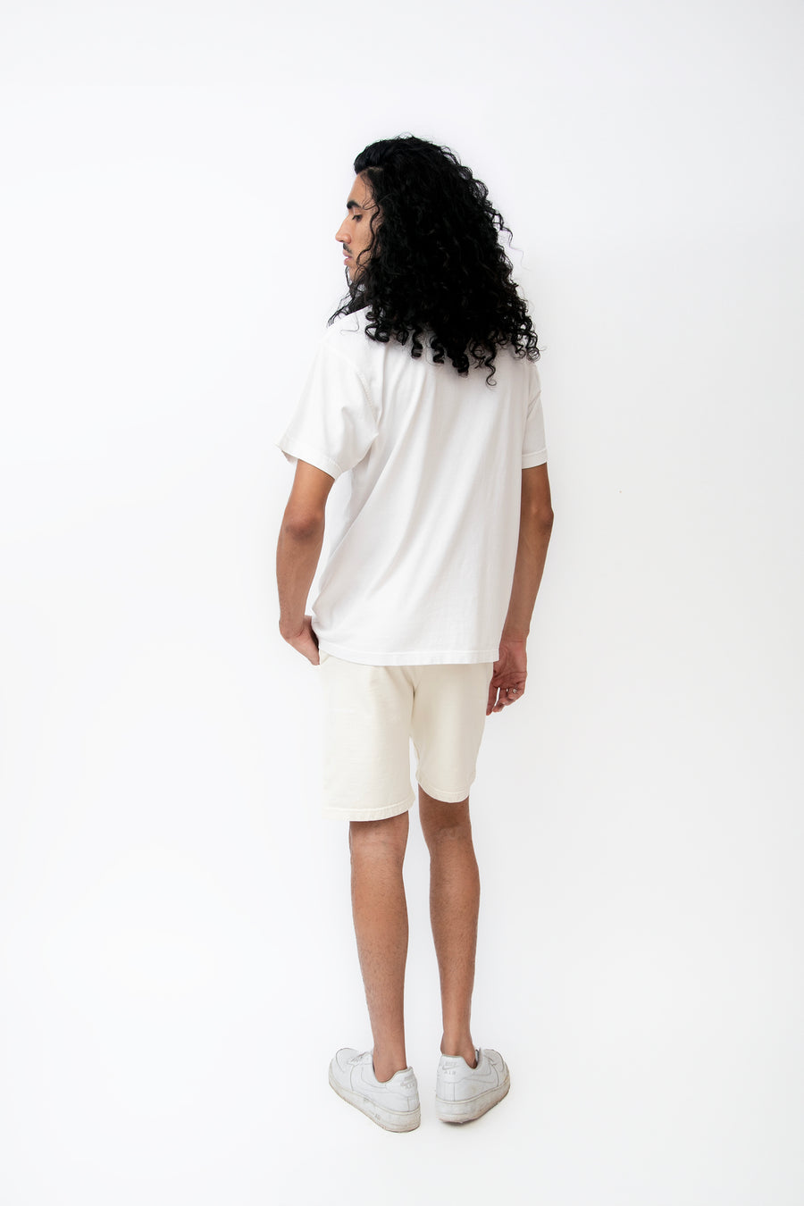Legacy Tee Oversized 260 gsm Solid Color Negro