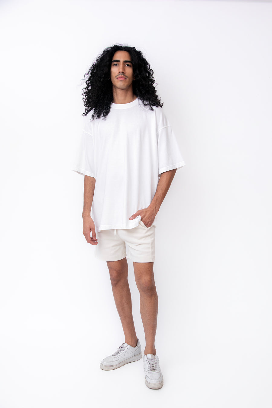 Legacy Tee Oversized 260 gsm Solid Color Negro