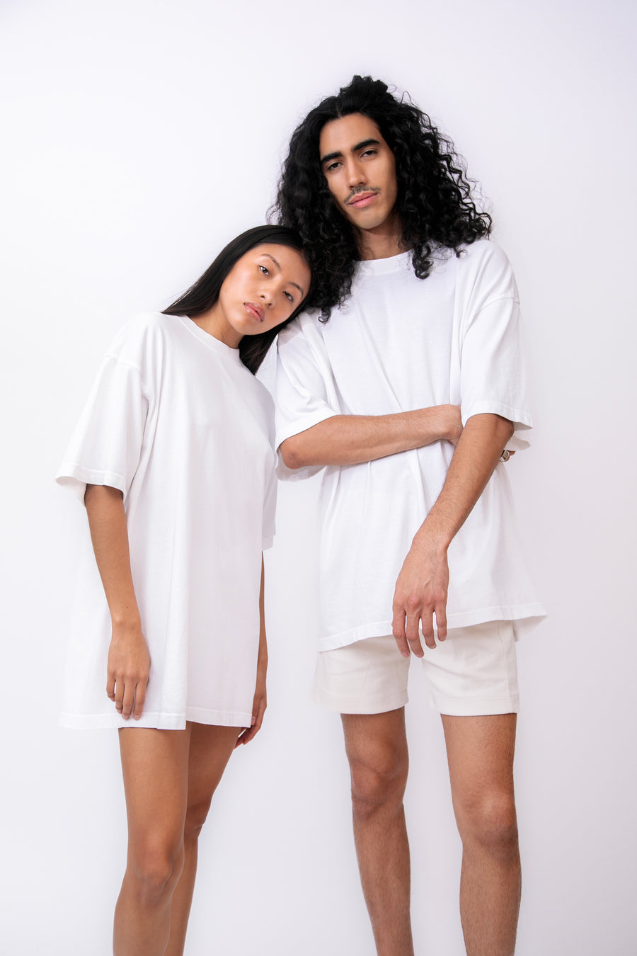 Legacy Tee Oversized 260 gsm Solid Color Negro
